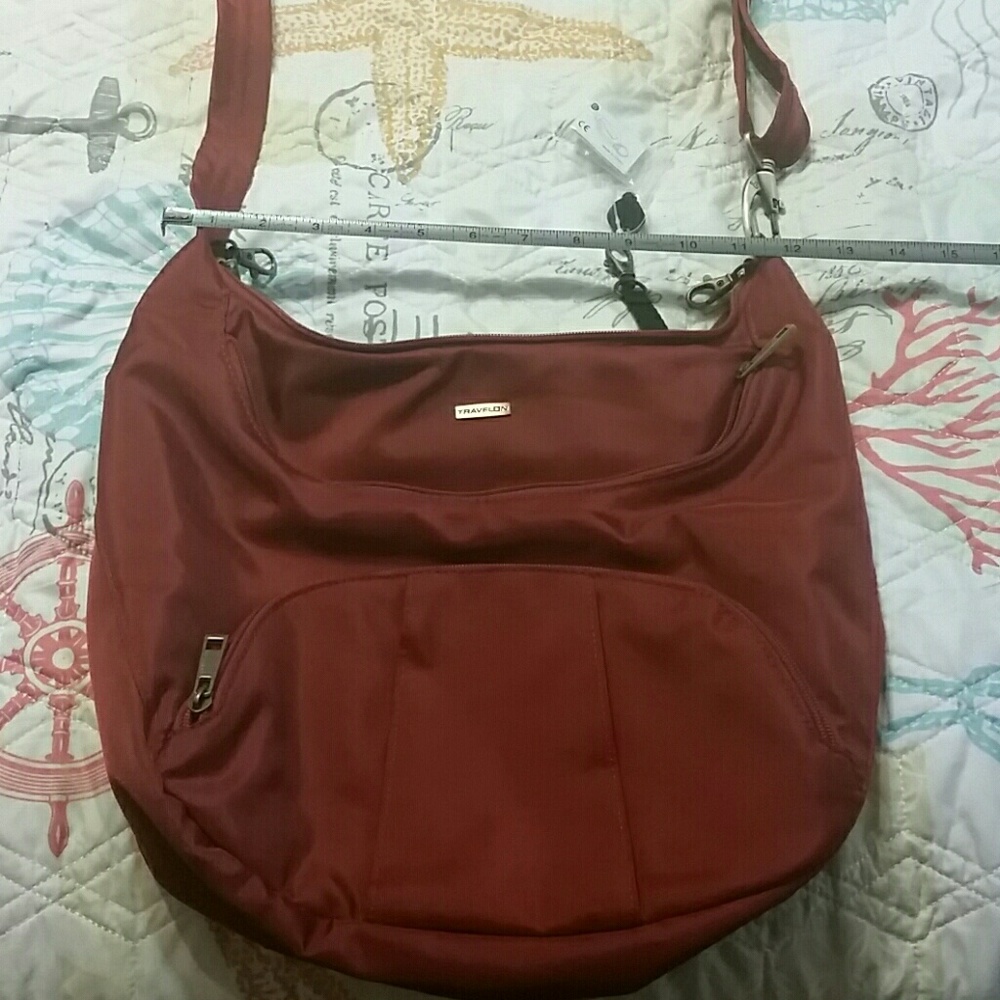 Travelon crossbody hand bag